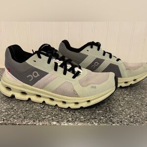 On Women’s CloudRunner Frost Aloe Running Shoes
